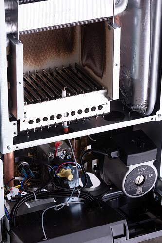 Moguchi GBL24F Настенный газовый двухконтурный котел